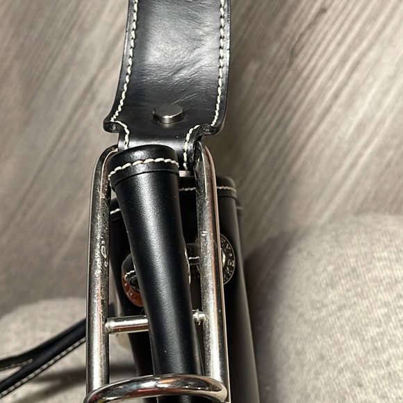 Dooney Bourke large leather drawstring bucket bag. Stunning leather. Signature - Picture 7 of 11